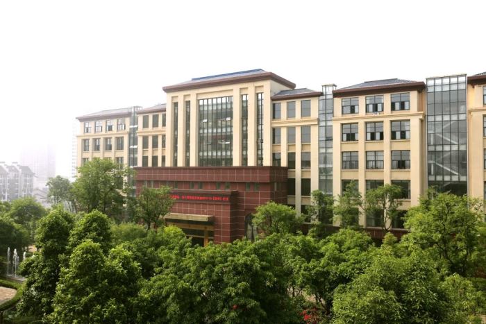 重庆市巴川中学校高校优秀毕业生招聘简章